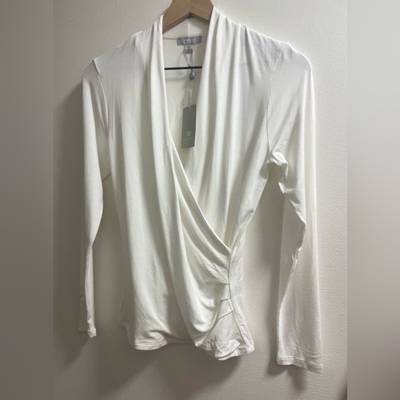 Elegant White Drape Top - Picture 1 of 4